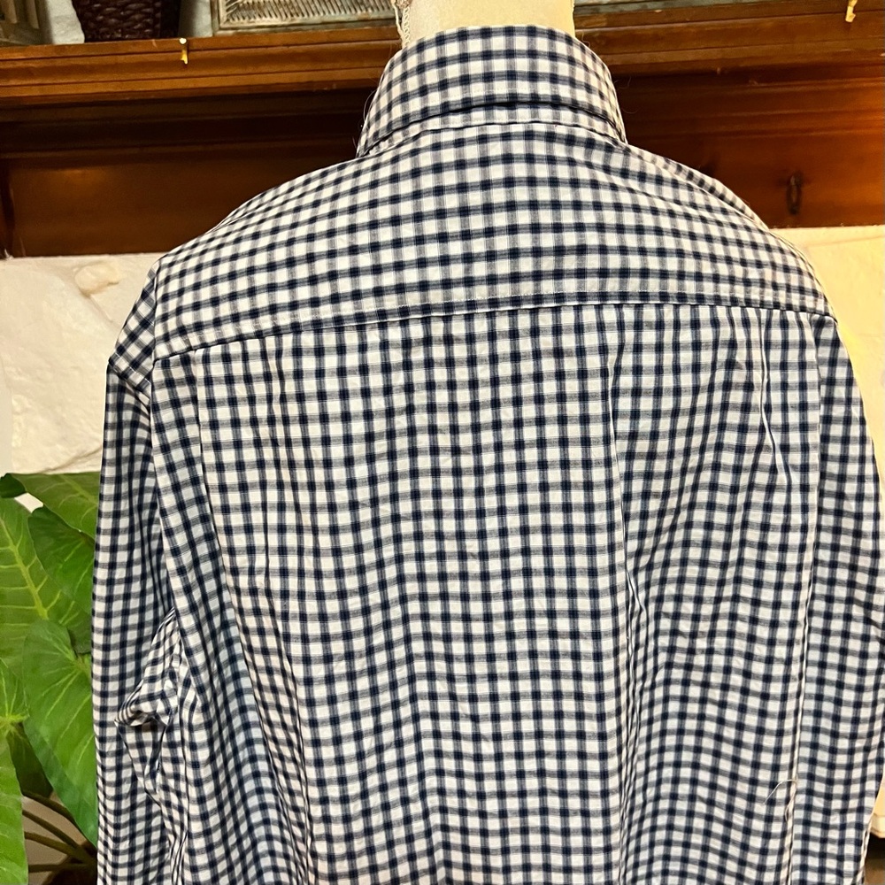 3/$25 💋 Nautica Blue and White Plaid Button Down Shirt Size 2XL - Picture 3 of 9